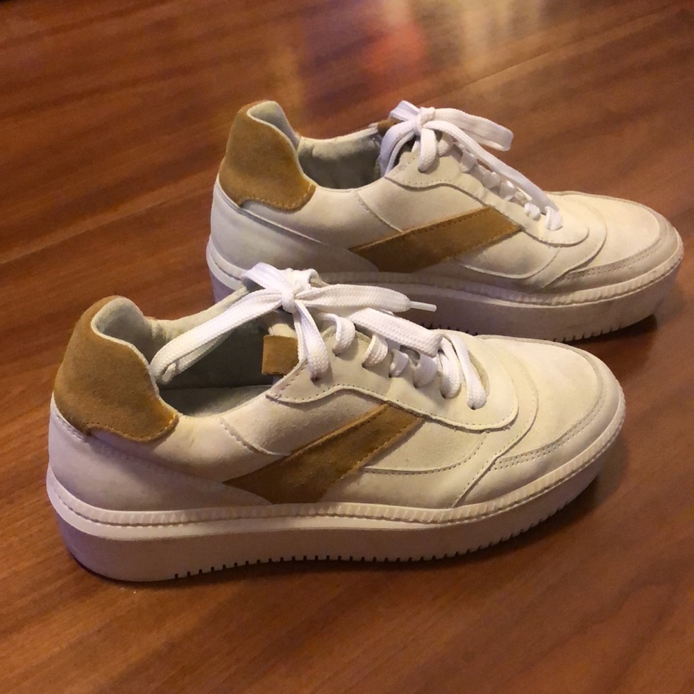 Bullboxer Paisley Platform Sneaker in White & Mustard Size 38 7.5 y2k